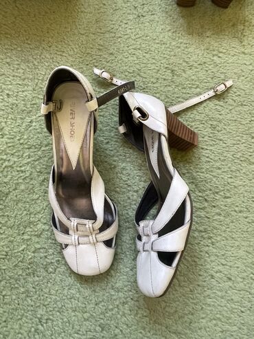 jeftine štikle: Sandals, 39