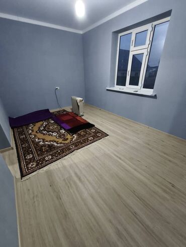 Долгосрочная аренда домов: Сдается квартира, 2 комнаты, душ, гор. вода, с/узел. Земельный дом — 5