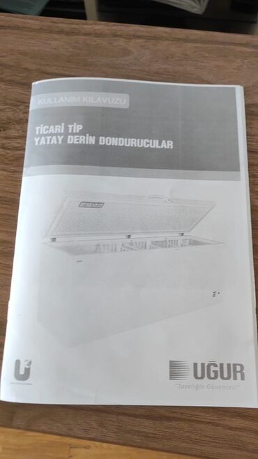 dondurma xaladenikleri: Uğur Soyuducu Satılır, rəng - Ağ