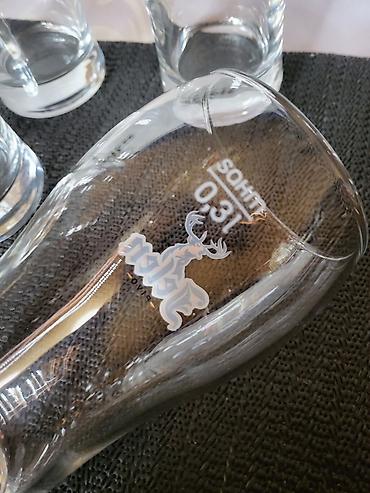 Čaše: Case vintaz,nove za jelen pivo Nemacka. Case za jelen pivo. Komada — 10