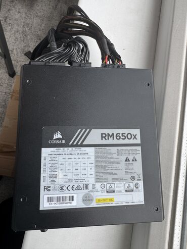 Блоки питания: Блок питания, Б/у, Corsair, 650 Вт, Gold, 650 Вт — 4