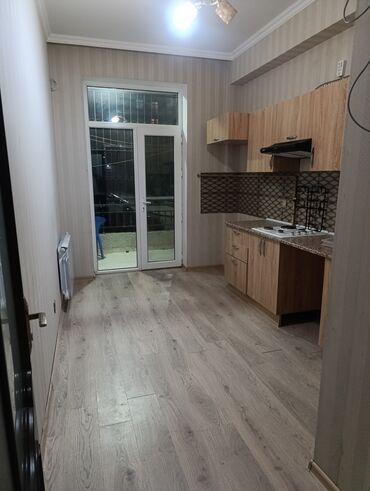 babek kiraye ev: Yasamal Mida Yasayis Kompleksinde 9/1 2 otag bos menzil kiraye