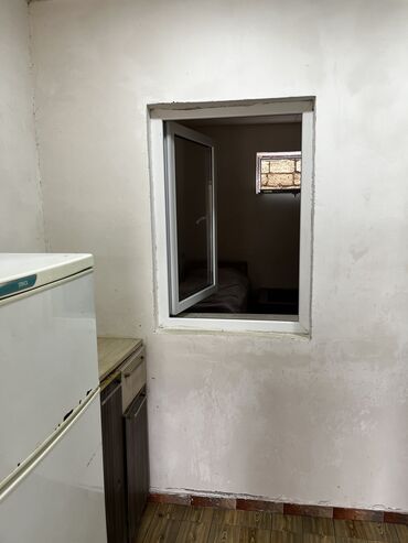 Həyət evləri və villaların satışı: Binə 4 otaqlı, 200 kv. m, Orta təmir — 10