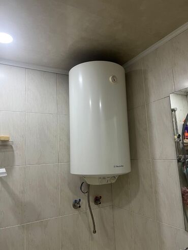 Мониторы: Salam Ariston satilir 80 litr hec bir problemi yoxdur satmag sebebim