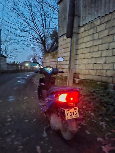 reno 8 pro: Skuter – 50cc sinif (maks. sürət 45 km/saat) - Rəng: mavi-qara - — 2
