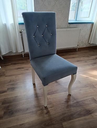 klasik masa: Zərif dizaynlı yemək otağı stulu - Rəng: açıq mavi oturacaq və — 3