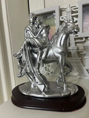 Bitkilər: Fiqur, rəng - Gümüşü