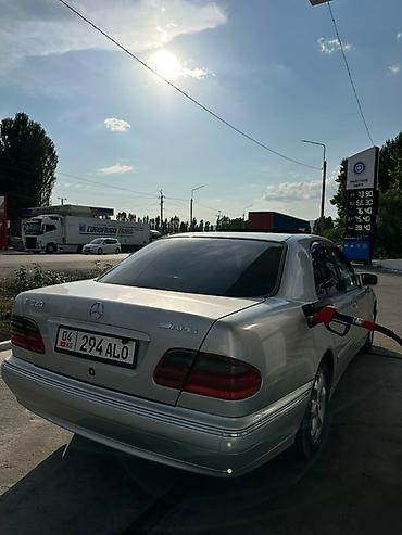 Mercedes-Benz: Mercedes-Benz E-Class: 2000 г., 3.2 л, Автомат, Бензин, Седан — 5