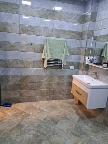 Uzunmüddətli kirayə mənzillər: Memar Əcəmi metrosu, 4 cü mikrorayon dairəsində,14 mərtəbənin,14-cü — 9