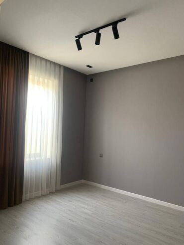 Həyət evləri və villaların satışı: Şüvəlan qəs. 4 otaqlı, 170 kv. m, Yeni təmirli — 5