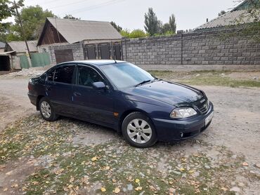 машина без двигателя: Toyota Avensis: 2001 г., 1.8 л, Автомат, Бензин, Седан