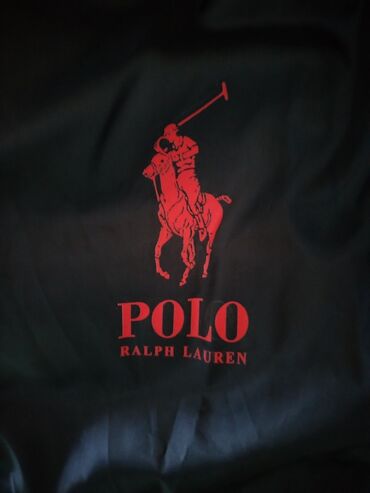 Prsluci: Muški pufnast prsluk bez rukava, crne boje. Detalji: - Visoki kragn i — 6