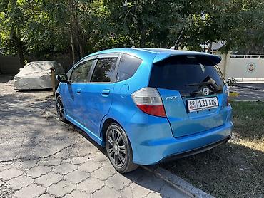 гранаты на фит: Honda Fit: 2010 г., 1.5 л, Вариатор, Бензин, Хэтчбэк — 2