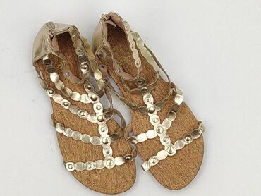 buty na platformie hello kitty: Sandals for women, size 38, condition - Perfect