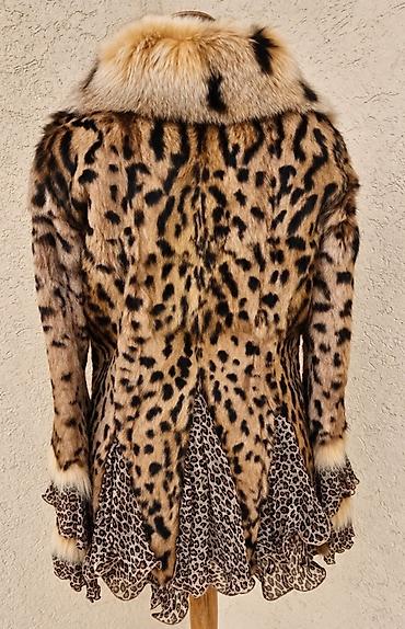 Jakne, Kaputi, Prsluci: Balenciaga bundaa sa animal printom i volanima za xs/s broj. - Model — 2