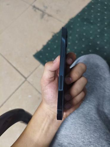 Apple iPhone: Айфон в хорошем состояние есть фейс айди экран родной без дефектов — 6