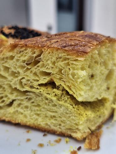 Un məmulatları: Təsvir: - Qat-qat yağlı xəmir: əl ilə yoğrulan, dəfələrlə yayılıb — 5