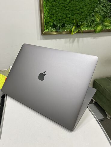 ноутбука: Ноутбук, Apple, 32 ГБ ОЗУ, Intel Core i9, 15.6 ", Б/у, Для работы, учебы, память SSD