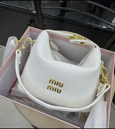 Сумки: Сумочки: miu miu новая 800 сом,остальные 500 — 2