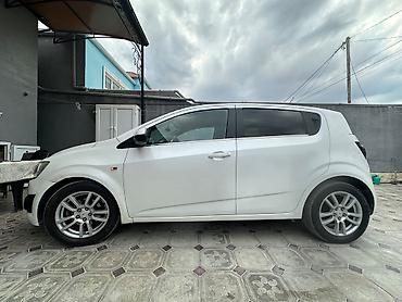 chevrolet aveo 1.2: Chevrolet Aveo: 1.6 l | 2012 il 236000 km Hetçbek — 4