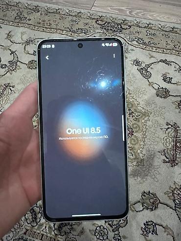 google pixel 6 pro ekran: Smartfon – tam ekranlı dizayn, mərkəzi “punch‑hole” ön kamera kəsiyi - — 9