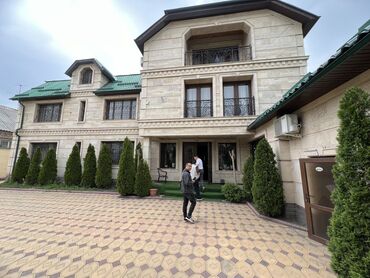 аренда дом ак босого: 600 кв. м, 8 бөлмө, Жылытылган, Жылуу пол, Брондолгон эшиктер