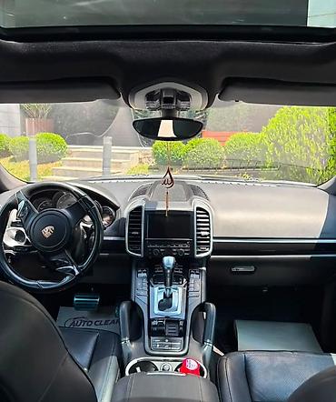 luk: Porsche Cayenne S – qara rəngli lüks SUV - Model: Porsche Cayenne S — 5