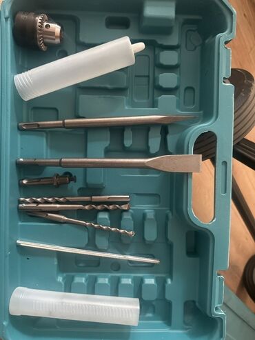 резак по металлу: Перфоратор, Makita