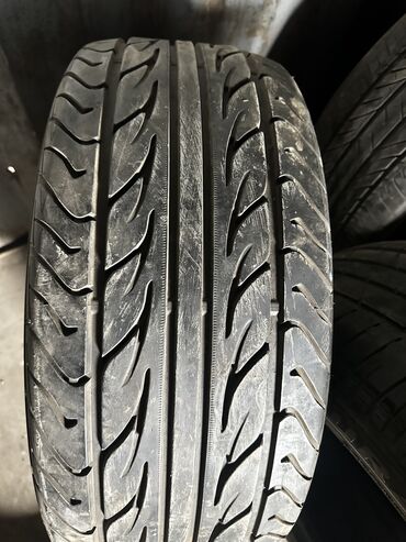 Шины: Шины 235 / 50 / R 17, Лето, Б/у, 1 шт, Легковые, Япония, Dunlop