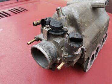 Auto delovi: Usisna grana sa klapnom i senzorima Lada 21214 Niva broj 2. Polovno — 10