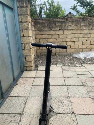 Avtoelektronika: Yamaho scootter Suret 25km Qabag bir ışığı işlemir birde tekerleri