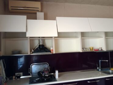 кухонная мебель баку: Mətbəx mebeli. İşlənmiş, təqribi 4.5 uzunluğu. Mdf material