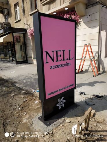 Reklam, çap: Reklam işlərinin yüksək səviyyədə görülməsi.Isiqli və sade qabarıq — 11