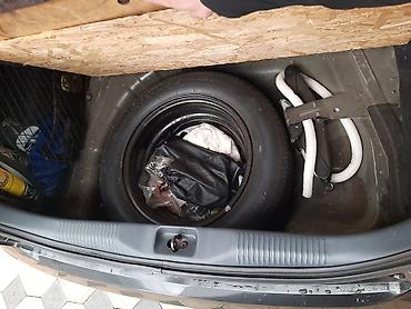 almer: Nissan Almera: 2004 г., 1.5 л, Механика, Бензин, Хэтчбэк — 5