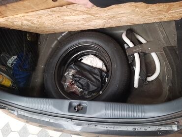 Nissan: Nissan Almera: 2004 г., 1.5 л, Механика, Бензин, Хэтчбэк — 5