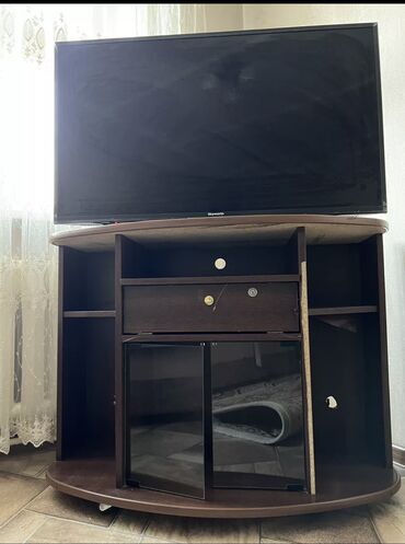 подставка для телевизора на стену: Продаётся б/у подставка для телевизора 
1500 с