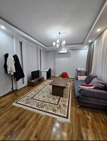 квартира 7 микр: 2 комнаты, 52 м², Элитка, 2 этаж, Дизайнерский ремонт