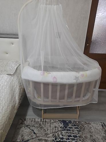 tul beşik: Dilək Beşik satilir 60 azn bortik ile birge uzerinde,tül ve nazik — 3