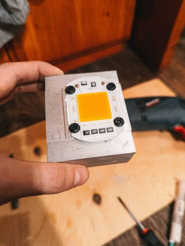 Baštenska rasveta: Led Sijalica Za Rast Bilja Full Spectrum Led Grow 30w 220v — 24