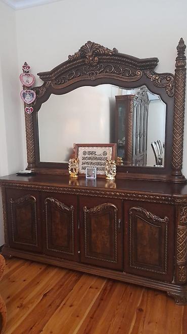 plastik dolablar: Klassik üslubda böyük güzgülü konsol/bufet - Material: massiv ağac və — 1