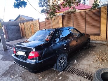продаю или меняю на дом: Daewoo Nexia, седан, черный цвет. Основные параметры: - Кузов