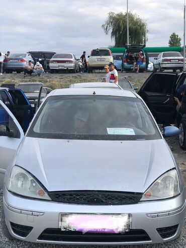 продаю номер авто: Ford Focus: 2004 г., 2 л, Механика, Газ, Седан