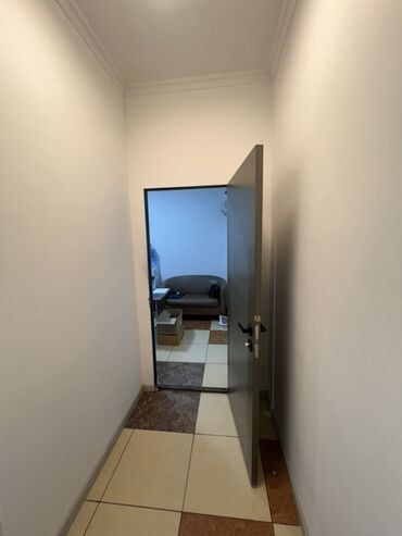 Офисы: Сдаю Офис, 175 м², В административном здании, 1 линия — 4