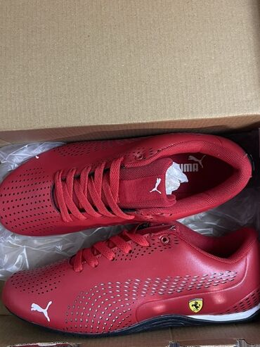 женские красные кроссовки: Кроссовки Puma Scuderia Ferrari (реплика,новые,унисекс) - Цвет