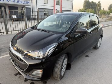 срочная продажа авто по низким ценам: Chevrolet Spark: 2018 г., 1 л, Автомат, Бензин, Хэтчбэк