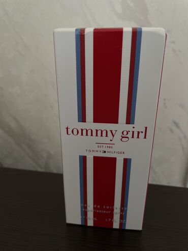 solgun qadin cinslri: Tommy girl