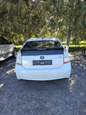 Toyota: Toyota Prius: 2010 г., 1.8 л, Автомат, Гибрид, Седан
