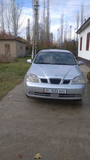 Chevrolet: Chevrolet Lacetti: 2003 г., 1.6 л, Механика, Бензин, Седан