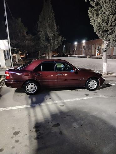 mercedes e class: Mercedes-Benz C-Sinif sedan (W202) - Kuzov: 4 qapılı sedan, tünd — 2