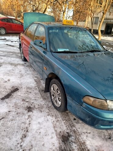 Mazda: Mazda 626: 1992 г., 1.8 л, Механика, Газ, Седан — 3